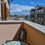 Apartment Lounge Del Duca, Centralissimo Bicamere Su Due Livelli - Posto Auto A Richesta Grado