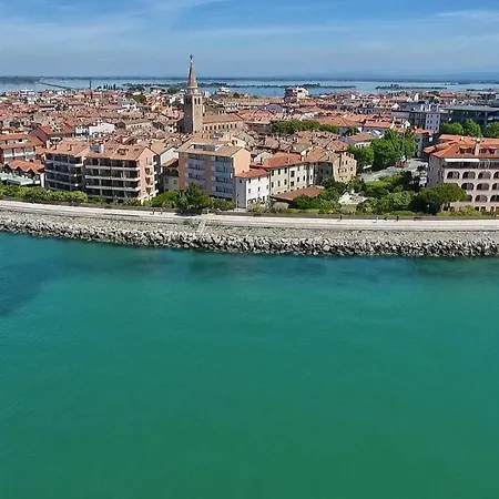 Lounge Del Duca, Centralissimo Bicamere Su Due Livelli - Posto Auto A Richesta
