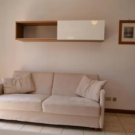 Apartment Lounge Del Duca, Centralissimo Bicamere Su Due Livelli - Posto Auto A Richesta *