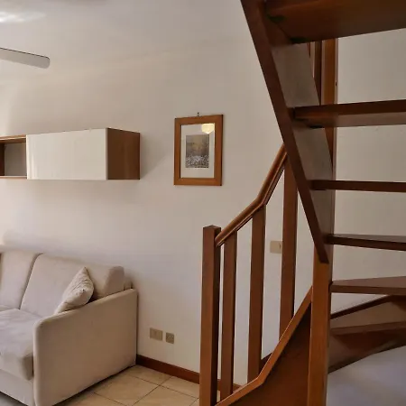 Lounge Del Duca, Centralissimo Bicamere Su Due Livelli - Posto Auto A Richesta Appartement Grado