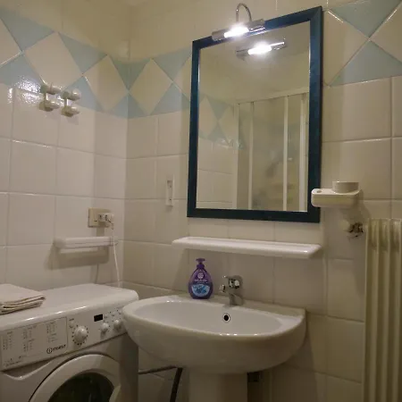 Apartman Lounge Del Duca, Centralissimo Bicamere Su Due Livelli - Posto Auto A Richesta *
