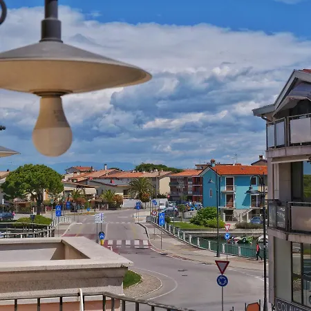 Lounge Del Duca, Centralissimo Bicamere Su Due Livelli - Posto Auto A Richesta Appartement Grado