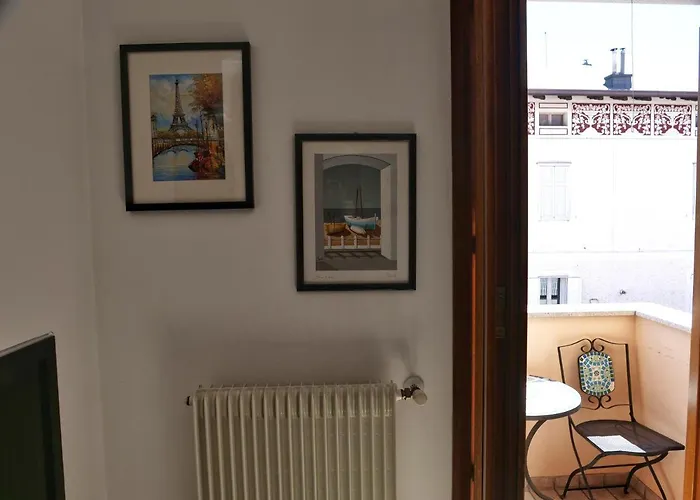 Lounge Del Duca, Centralissimo Bicamere Su Due Livelli - Posto Auto A Richesta Appartement