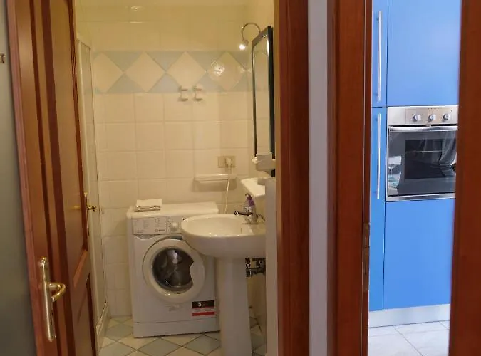 Apartment Lounge Del Duca, Centralissimo Bicamere Su Due Livelli - Posto Auto A Richesta Grado