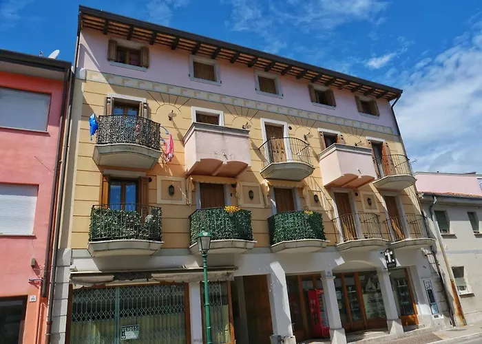 Appartement Lounge Del Duca, Centralissimo Bicamere Su Due Livelli - Posto Auto A Richesta *