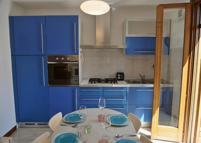 Appartement Lounge Del Duca, Centralissimo Bicamere Su Due Livelli - Posto Auto A Richesta