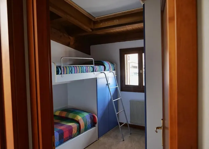 Lounge Del Duca, Centralissimo Bicamere Su Due Livelli - Posto Auto A Richesta * Grado