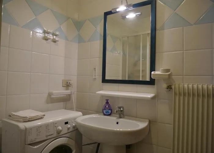 Appartement Lounge Del Duca, Centralissimo Bicamere Su Due Livelli - Posto Auto A Richesta *