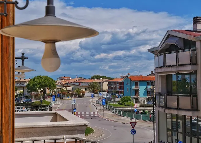 Lounge Del Duca, Centralissimo Bicamere Su Due Livelli - Posto Auto A Richesta Appartement Grado