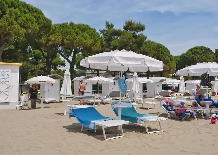 Apartment Lounge Del Duca, Centralissimo Bicamere Su Due Livelli - Posto Auto A Richesta Grado